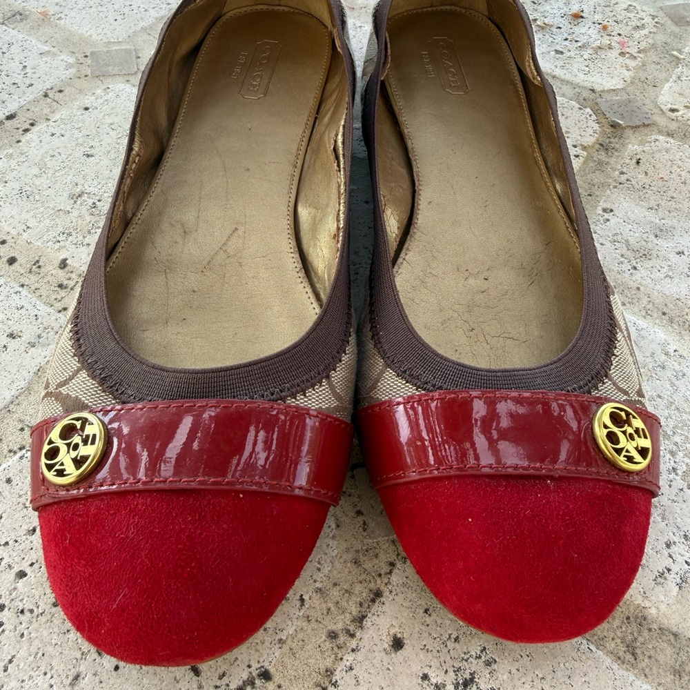 Authentic Coach ballet flats in size 9.5 - red suede toe and heel